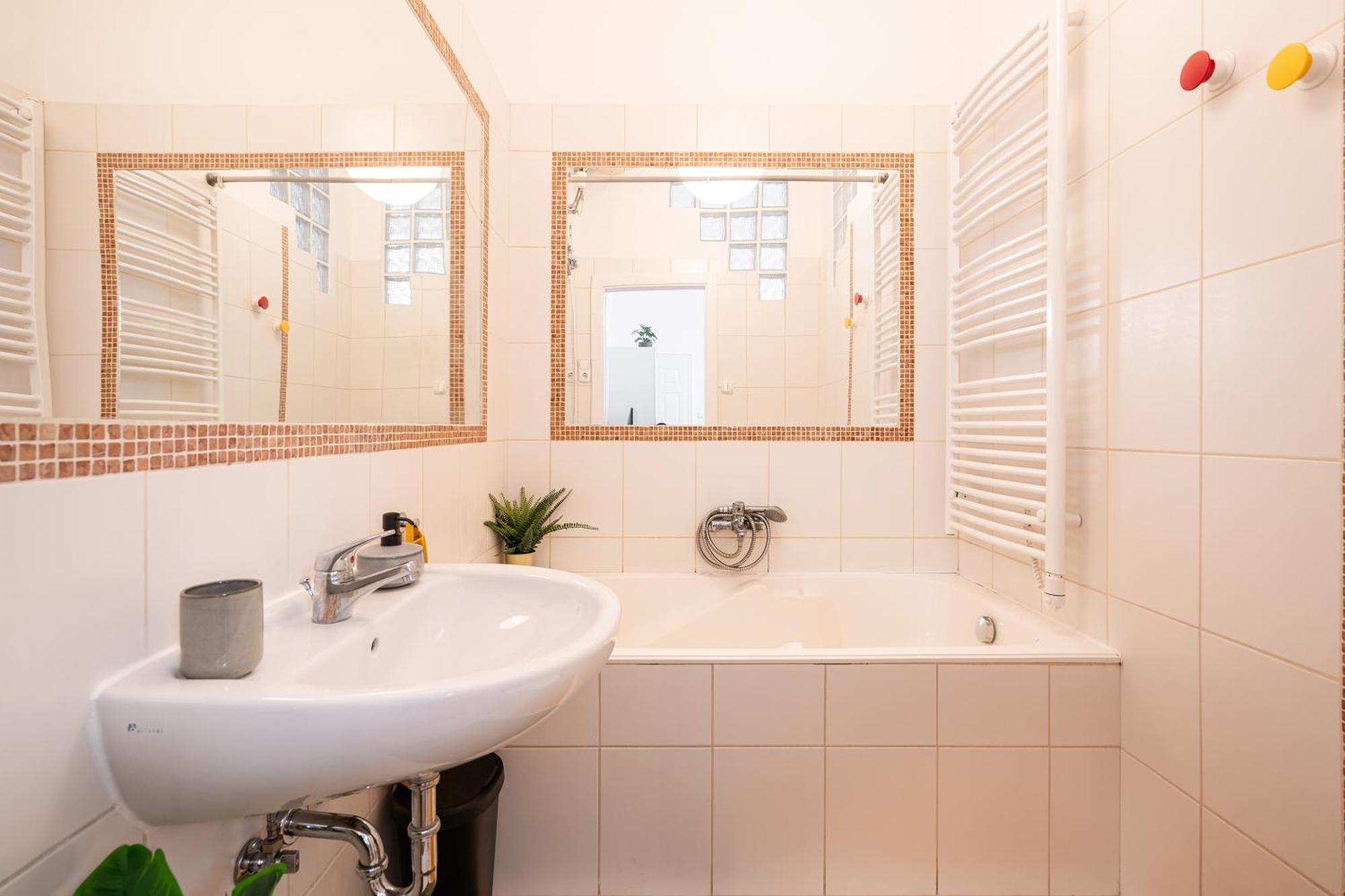 Cosmopolitan Studio - Chic Getaway In A Fancy Neighbourhood بودابست المظهر الخارجي الصورة