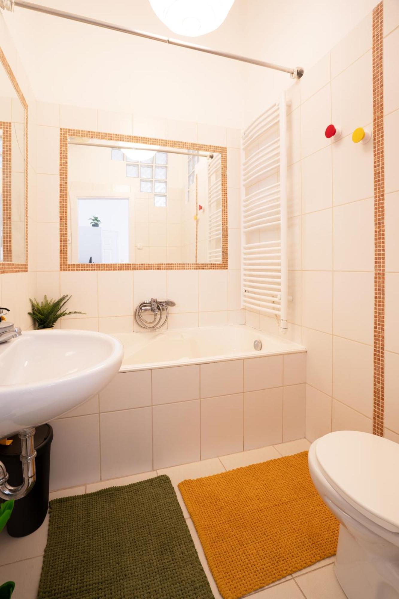 Cosmopolitan Studio - Chic Getaway In A Fancy Neighbourhood بودابست المظهر الخارجي الصورة